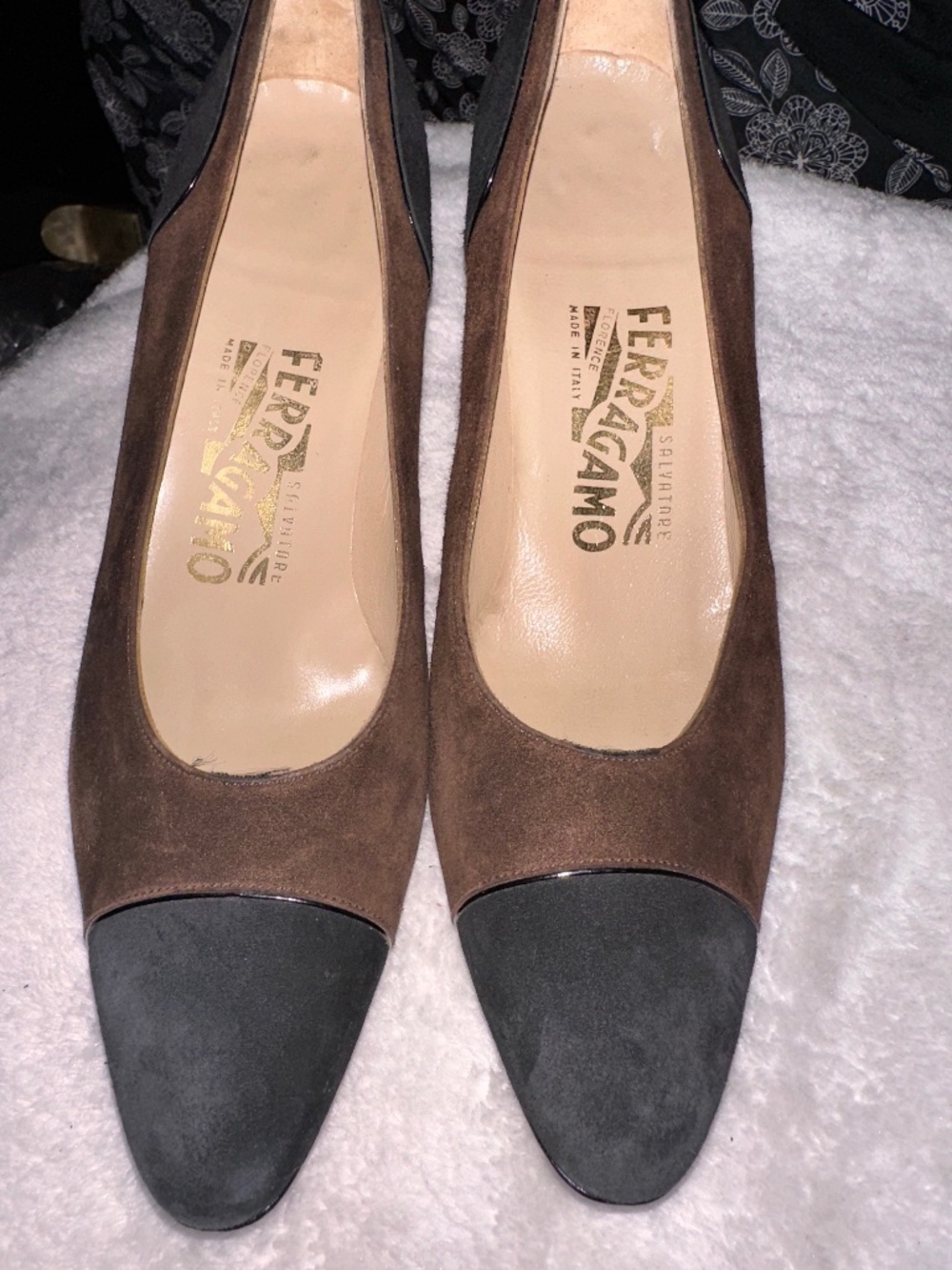 Vintage Salvatore Ferragamo Brown Black Suede Pumps Size 8 AA Made Italy